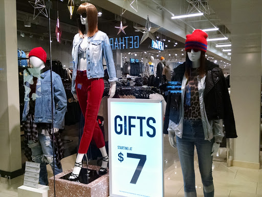 Clothing Store «Forever 21», reviews and photos, 5 Woodfield Mall, Schaumburg, IL 60173, USA