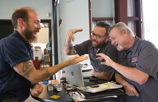 Auto Repair Shop «Juke Auto», reviews and photos, 924 Shady Ln, Austin, TX 78702, USA