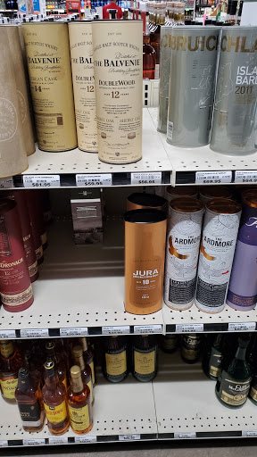 Liquor Store «Troutdale Liquor Store», reviews and photos, 3030 NE Hogan Dr, Gresham, OR 97030, USA