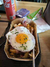 Plats et boissons du Restaurant québécois Comptoir à Poutine Nantes - n°16