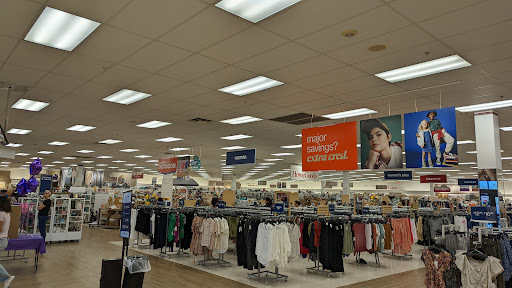 Department Store «Marshalls & HomeGoods», reviews and photos, 4950 Hadley Center Dr, South Plainfield, NJ 07080, USA