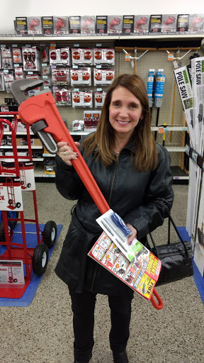 Hardware Store «Harbor Freight Tools», reviews and photos, 990 N Court St, Medina, OH 44256, USA