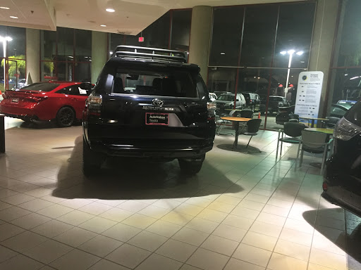Toyota Dealer «AutoNation Toyota Buena Park», reviews and photos, 6400 Beach Blvd, Buena Park, CA 90621, USA