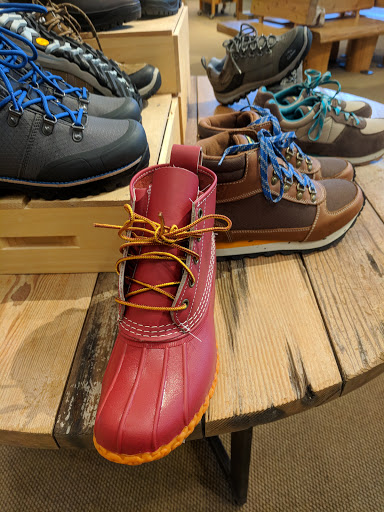 Clothing Store «L.L. Bean», reviews and photos, 280 School St, Mansfield, MA 02048, USA