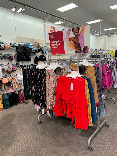 Department Store «Target», reviews and photos, 2905 District Ave S, Fairfax, VA 22031, USA