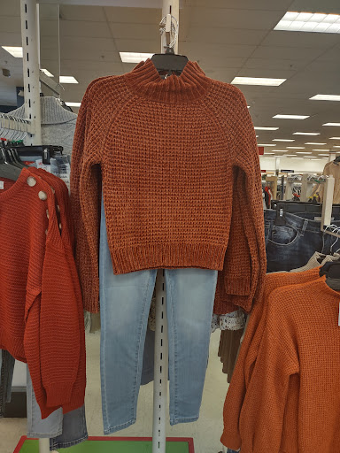 Shopping Mall «Shops At Rossmoor», reviews and photos, 12501 Seal Beach Blvd, Seal Beach, CA 90740, USA