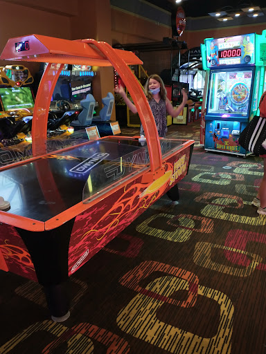 Bowling Alley «Spare Time Entertainment Trussville», reviews and photos, 3600 Roosevelt Blvd, Birmingham, AL 35235, USA