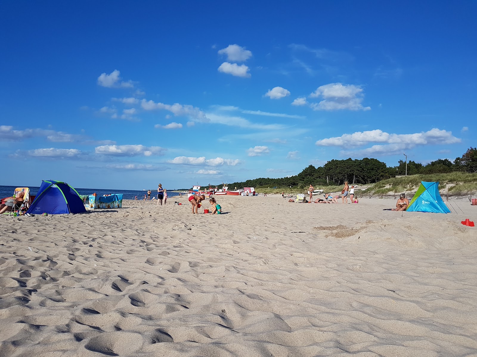 Fotografija Dabki Beach z dolga ravna obala