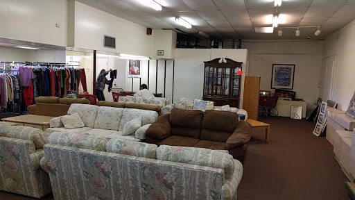 Thrift Store «Salvation Army Thrift Store», reviews and photos, 120 NW 10th St, Ocala, FL 34475, USA