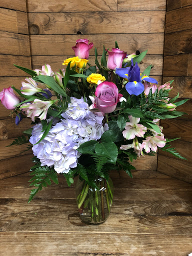 Florist «Centerville Florists», reviews and photos, 209 N Main St, Centerville, OH 45459, USA