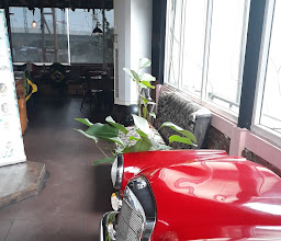 Lekker Urban Food House Putri Hijau photo
