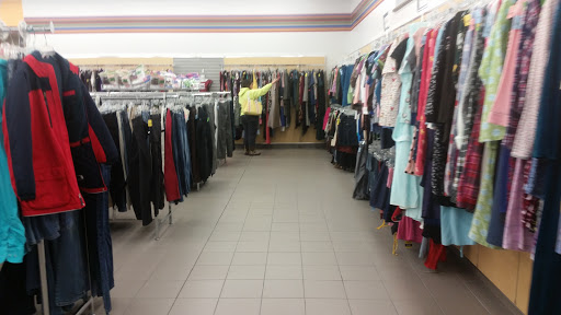 Thrift Store «Neenah Goodwill Retail Store & Training Center», reviews and photos