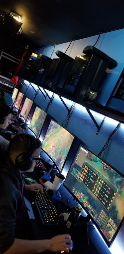 Com Works - eSports & Video Games Center image
