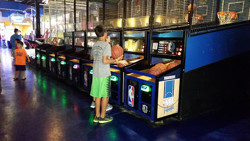 Restaurant «Main Event Entertainment», reviews and photos, 9375 Dallas Pkwy, Frisco, TX 75033, USA