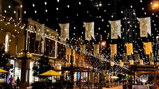 Shopping Mall «16th Street Mall», reviews and photos, 1001 16th St, Denver, CO 80265, USA