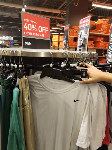 Clothing Store «Nike Factory Store», reviews and photos, 5900 Sugarloaf Pkwy #528, Lawrenceville, GA 30043, USA