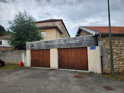 Collège du Val d'Ance à Saint-Anthème