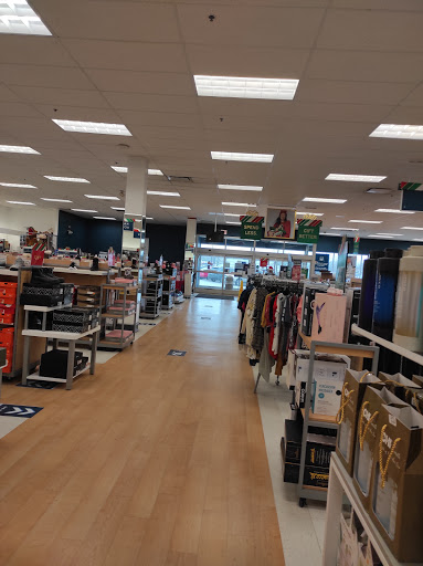 Department Store «Marshalls», reviews and photos, 253 Commons Dr, Chicago Ridge, IL 60415, USA