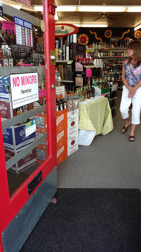 Liquor Store «Westmoreland Liquor Store», reviews and photos, 7207 SE Milwaukie Ave, Portland, OR 97202, USA