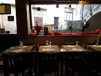Atmosphère du Restaurant Lou Pitchoun à Saint-Martin-Vésubie - n°1