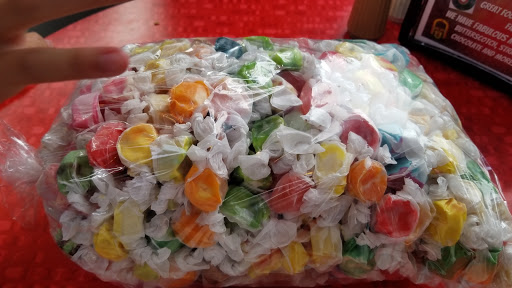 Candy Store «Seaside Candyman», reviews and photos, 21 N Columbia St #105, Seaside, OR 97138, USA