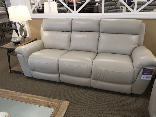 Furniture Store «Raymour & Flanigan Furniture and Mattress Store», reviews and photos, 85 Viewmont Mall, Scranton, PA 18508, USA