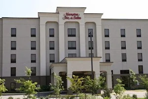 Hampton Inn & Suites Chesapeake-Square Mall image