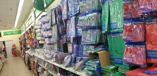 Dollar Store «Dollar Tree», reviews and photos, 376 Main St, Wakefield, MA 01880, USA