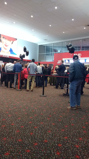 Movie Theater «Bow Tie Cinemas Marquis 16 & BTX Theater», reviews and photos, 100 Quarry Rd, Trumbull, CT 06611, USA