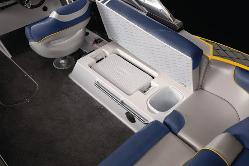 Boat Dealer «Norcal MasterCraft Discovery Bay Mall - Showroom / ProShop», reviews and photos, 1520 Discovery Bay Blvd #200, Discovery Bay, CA 94505, USA