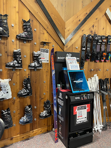 Outdoor Sports Store «Alpine Shop - Kirkwood, MO», reviews and photos, 440 N Kirkwood Rd, Kirkwood, MO 63122, USA