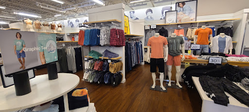 Clothing Store «Gap Outlet», reviews and photos, 8225 Vineland Ave, Orlando, FL 32821, USA