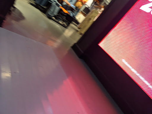 Clothing Store «Hollister Co.», reviews and photos, 9777 SW Washington Square Rd, Tigard, OR 97223, USA