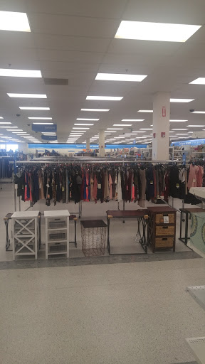 Clothing Store «Ross Dress for Less», reviews and photos, 2540 Cumberland Blvd SE, Smyrna, GA 30080, USA