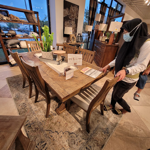 Furniture Store «Ashley HomeStore», reviews and photos, 6609 Edwardsville Crossing Dr, Edwardsville, IL 62025, USA