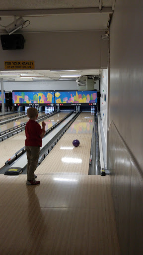 Bowling Alley «Chalet Bowl & 26th Street Cafe», reviews and photos, 3806 N 26th St, Tacoma, WA 98407, USA