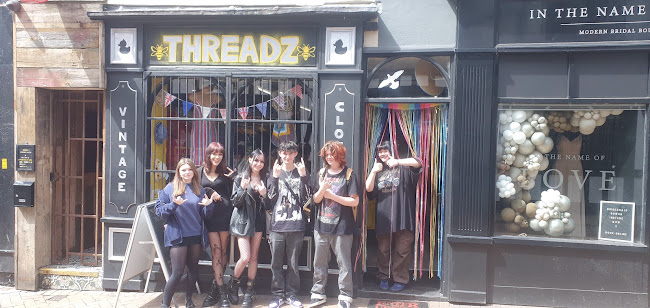 Threadz preowned and vintage clothing