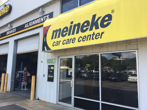 Auto Repair Shop «Meineke Car Care Center», reviews and photos, 6850 N Dale Mabry Hwy, Tampa, FL 33614, USA