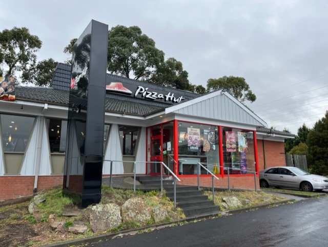 Pizza Hut New Town Dine In 7008