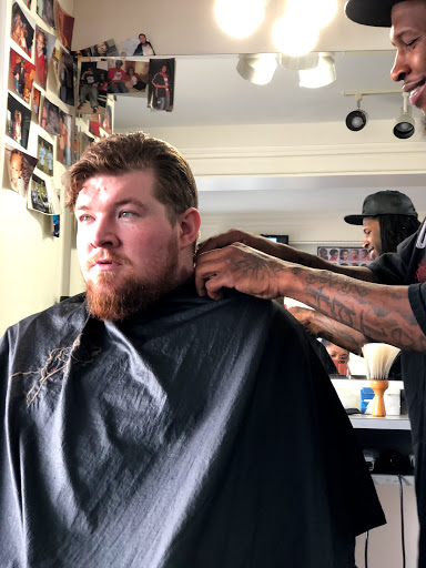 Barber Shop «Fade Away Barber & Beauty», reviews and photos, 8104 S Tacoma Way, Tacoma, WA 98499, USA