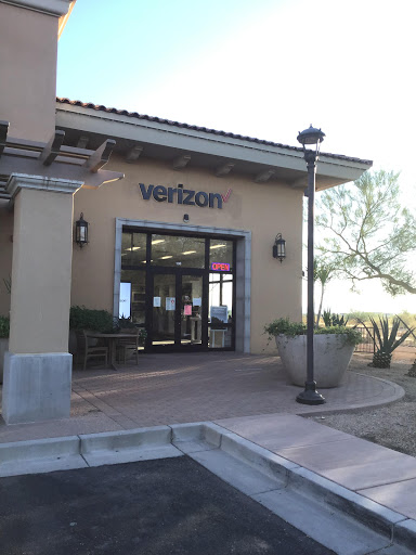 Cell Phone Store «GoWireless Verizon Authorized Retailer», reviews and photos, 18251 N Pima Rd #130, Scottsdale, AZ 85255, USA