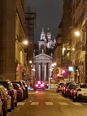 Revue Banque à Paris