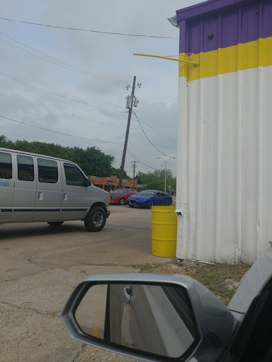 Auto Body Shop «972 Customs Paint & Collision and Auto Sales», reviews and photos, 1002 N Duncanville Rd, Duncanville, TX 75116, USA