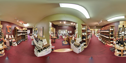 Wine Store «Grapevine Cottage», reviews and photos, 61 S Main St, Zionsville, IN 46077, USA