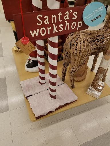 Shopping Mall «Greendale Mall», reviews and photos, 7 Neponset St, Worcester, MA 01606, USA