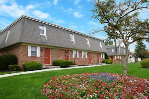 Kingswood Townhouses image