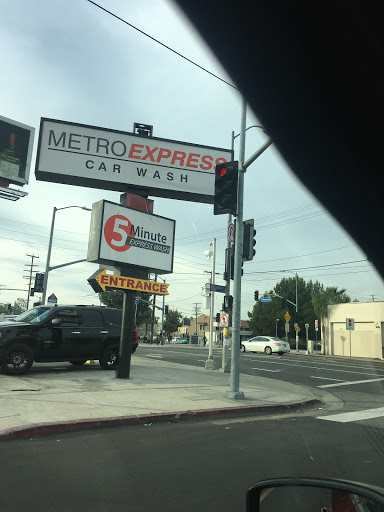 Car Wash «Metro Express Car Wash», reviews and photos, 6066 Reseda Blvd, Tarzana, CA 91335, USA