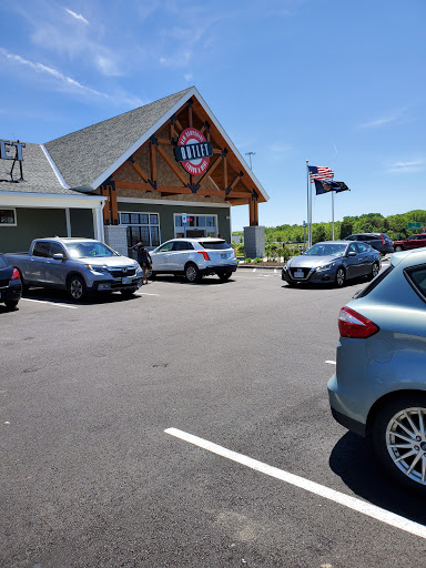 State Liquor Store «NH Liquor & Wine Outlet», reviews and photos, 500 Woodbury Ave, Portsmouth, NH 03801, USA