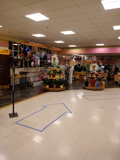 Grocery Store «Stop & Shop», reviews and photos, New State Highway New State Hwy, Raynham, MA 02767, USA