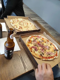 Plats et boissons du Pizzeria LOOK PIZZA à Rochefort - n°2